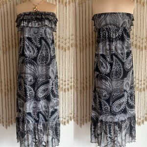 Vintage Black & White Paisley Ruffle Strapless Maxi Dress
